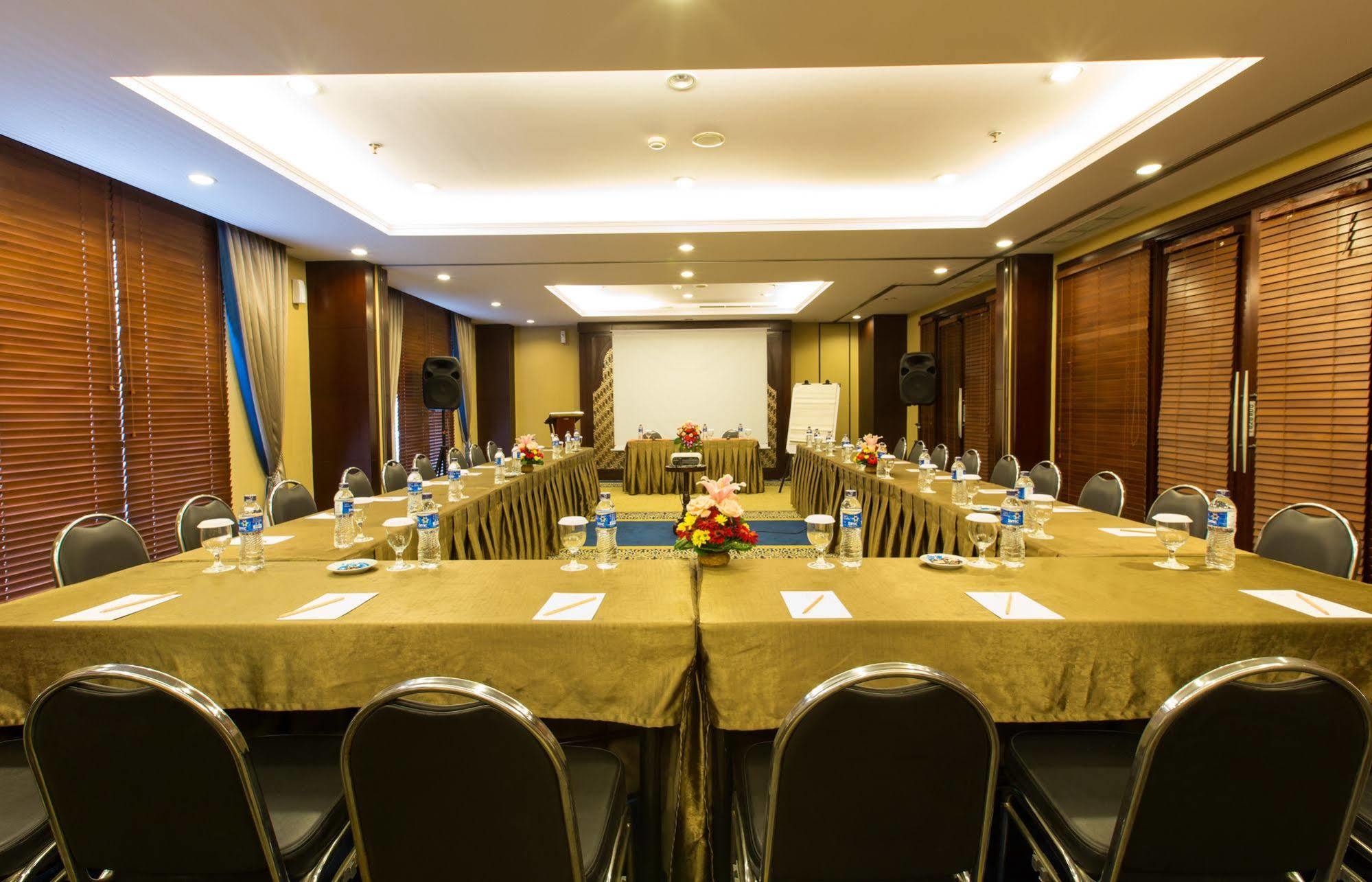 Asmila Boutique Hotel Bandung Exterior foto